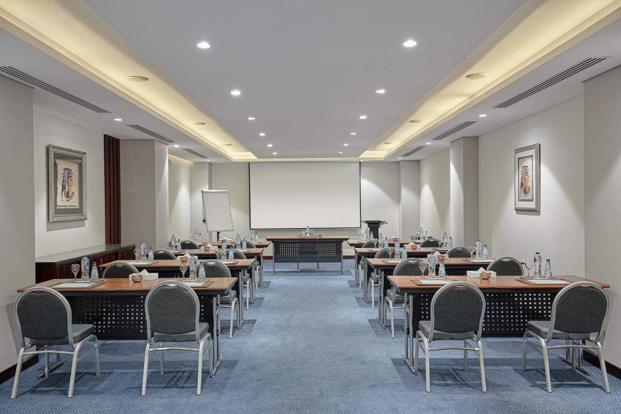 Holiday Inn & Suites - Cairo Maadi By Ihg Exteriör bild