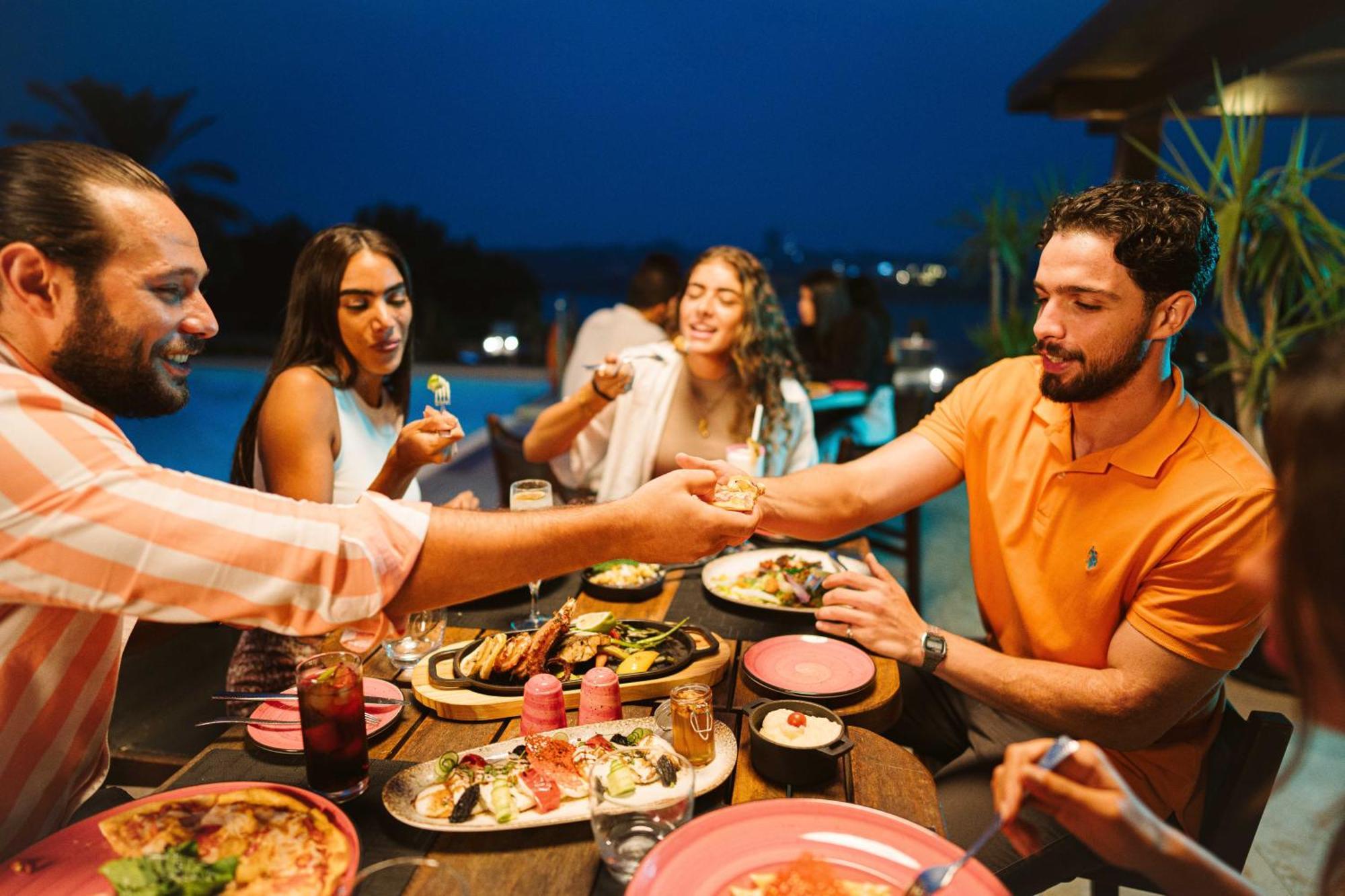 Holiday Inn & Suites - Cairo Maadi By Ihg Exteriör bild
